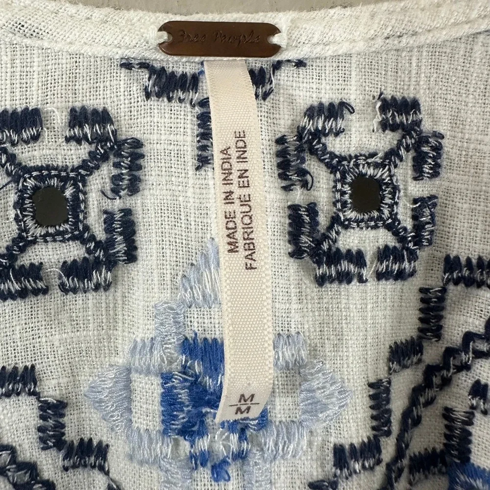Free People White Blue Embroidered Linen Blend Puff Sleeve Bubble Hem Blouse M